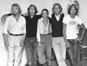 James Taylor with brothers and sister 1980  NYC  cliff.jpg